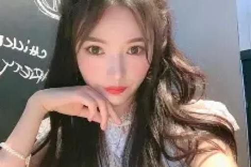 鹿晗郭宇欣杨紫半个月翻车内娱塌房潮背后全是德行亏欠的代价